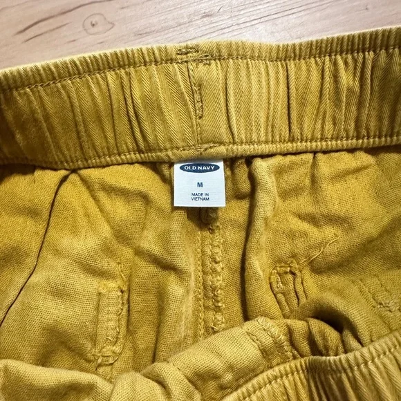 Old Navy Pants - Picture 3 of 7